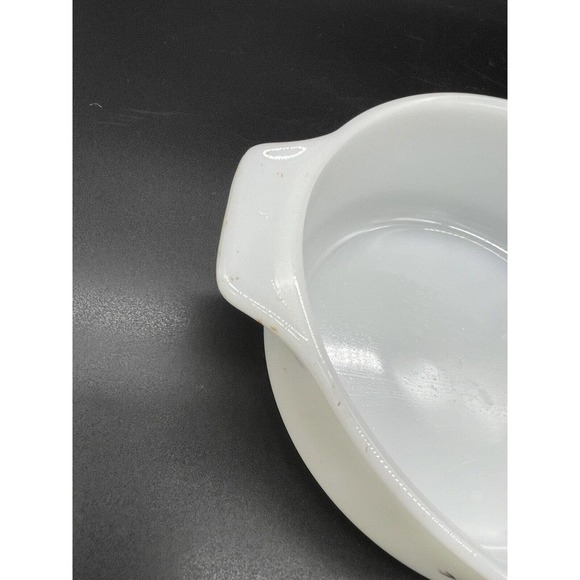 Dynaware Pyr-O-Rey 8” X 6.5” Milk Glass Brown Daisy Casserole Dish - Picture 5 of 7